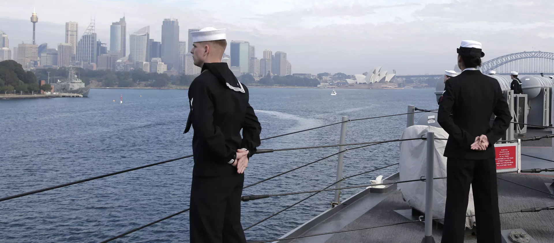 Моряки на палубе американского командного корабля USS Blue Ridge (LCC-19) в водах Сиднея  - 俄羅斯衛星通訊社, 1920, 16.09.2021