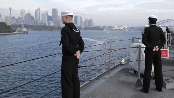 Моряки на палубе американского командного корабля USS Blue Ridge (LCC-19) в водах Сиднея  - 俄羅斯衛星通訊社
