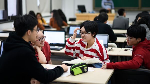 中國鼓勵留學生返校學習，中外教育交流漸復正常  - 俄羅斯衛星通訊社
