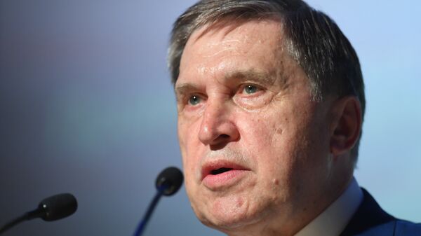 Помощник президента РФ Юрий Ушаков - 俄罗斯卫星通讯社