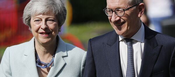 梅的丈夫成为G20峰会太太团里唯一男性 - 俄罗斯卫星通讯社