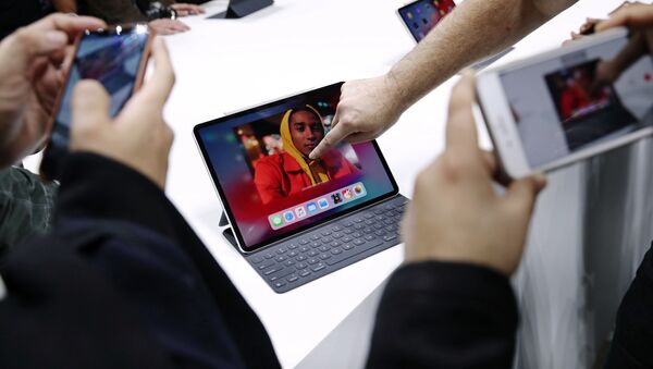 媒體曝蘋果秘密召回2018年款MacBook Air - 俄羅斯衛星通訊社