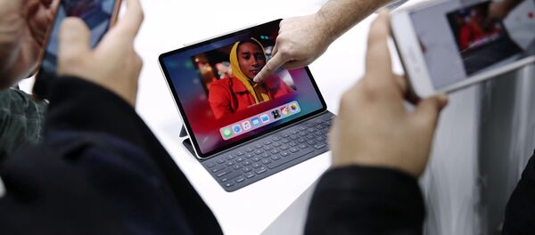 媒体曝苹果秘密召回2018年款MacBook Air - 俄罗斯卫星通讯社