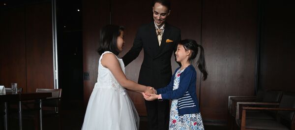 上海禮儀課 上海禮儀課 - 俄羅斯衛星通訊社