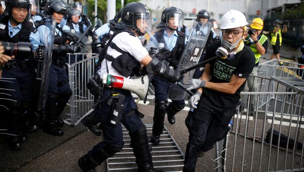 20余人因參加香港騷亂被捕 - 俄羅斯衛星通訊社