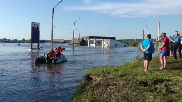 俄副总理：伊尔库茨克州洪灾已经导致22人死亡 - 俄罗斯卫星通讯社