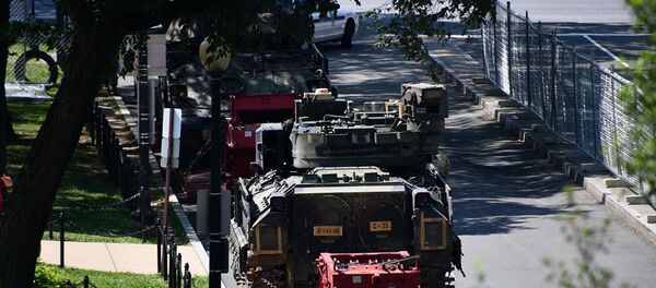 五角大楼解释了在华盛顿出现生锈装甲车的原因 五角大楼解释了在华盛顿出现生锈装甲车的原因 - 俄罗斯卫星通讯社