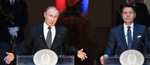 弗拉基米尔∙普京与朱塞佩∙孔特 - 俄罗斯卫星通讯社