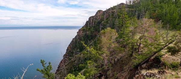 中國約70名大學生和教師參加俄貝加爾湖的勘察活動 - 俄羅斯衛星通訊社