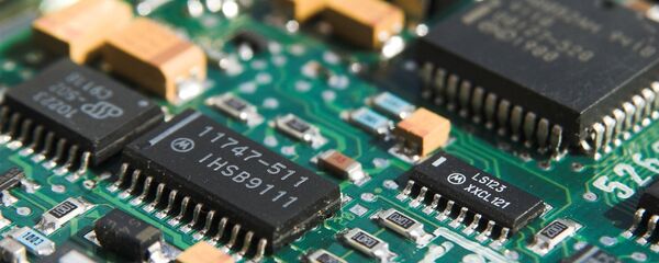 Печатная плата с чипами - 俄羅斯衛星通訊社