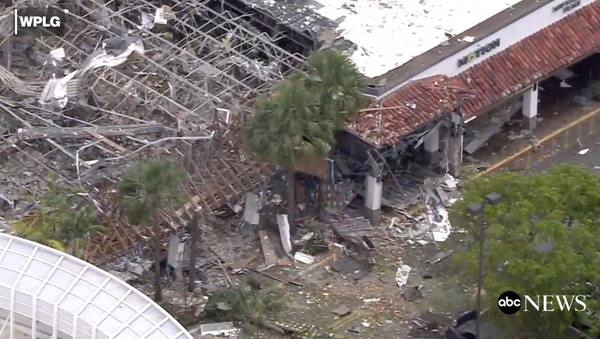美国佛罗里达州一家购物中心发生燃气爆炸多人受伤 - 俄罗斯卫星通讯社