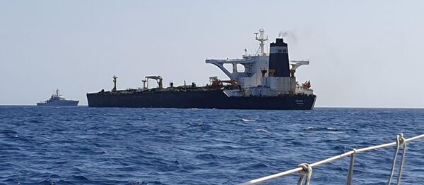 直布羅陀政府稱被扣伊朗油輪運送210萬桶原油 直布羅陀政府稱被扣伊朗油輪運送210萬桶原油 - 俄羅斯衛星通訊社