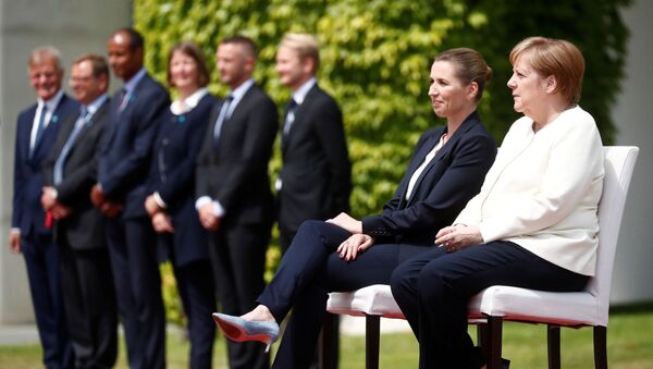 默克爾在歡迎到訪的丹麥首相時違反外交禮節 - 俄羅斯衛星通訊社