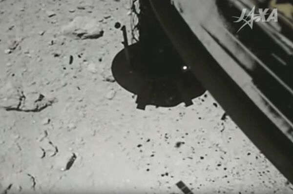 日本隼鸟2号探测器再一次成功登陆小行星“龙宫” - 俄罗斯卫星通讯社