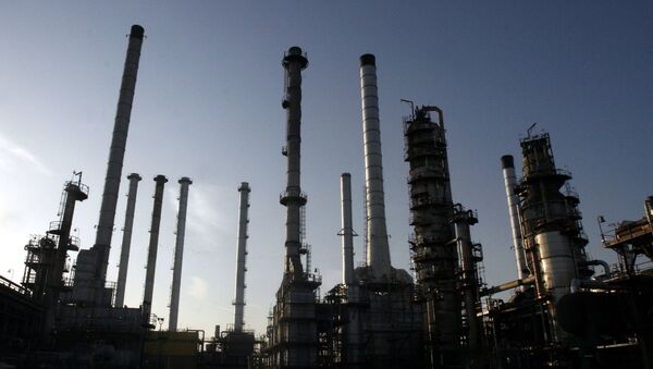 Нефтеперерабатывающий завод в Тегеране,  Иран - 俄羅斯衛星通訊社