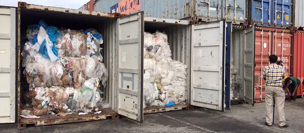 國際刑警組織稱與非法處理塑廢有關的犯罪活動劇增 - 俄羅斯衛星通訊社