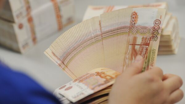 美媒：卢布成为2022年全球货币中兑美元汇率走势最强的货币 - 俄罗斯卫星通讯社