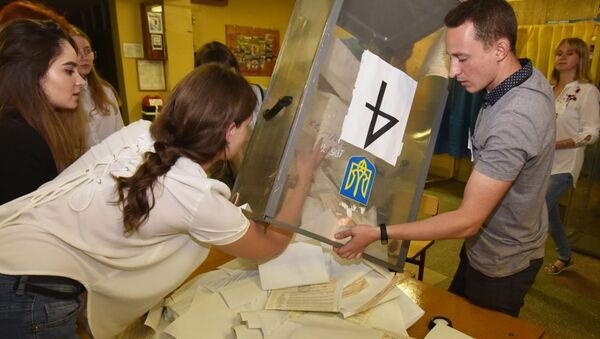 乌克兰议会提前选举统计选票 - 俄罗斯卫星通讯社