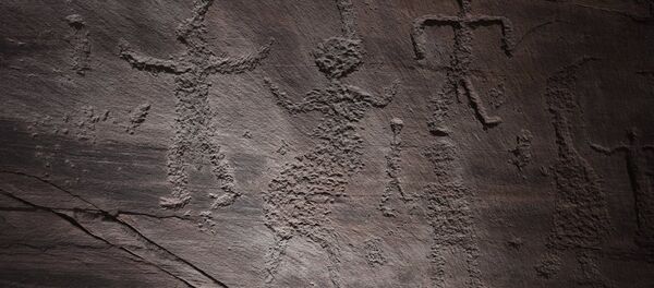 俄科学家发现未知佛像岩画 - 俄罗斯卫星通讯社