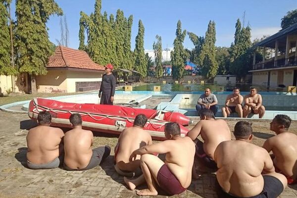 印尼警察 - 俄罗斯卫星通讯社