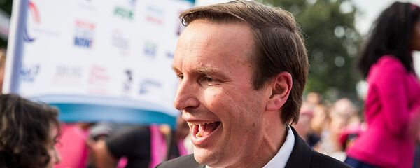 克里斯∙墨菲 - 俄罗斯卫星通讯社