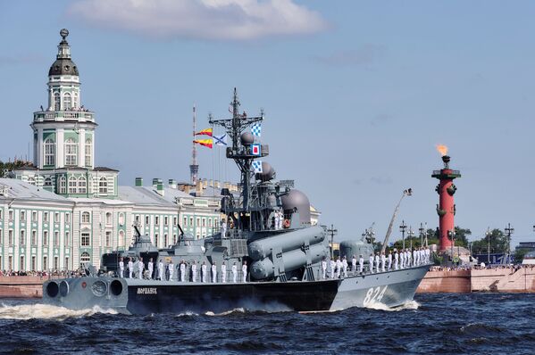 12411 型“莫尔尚斯克”号大型导弹艇 - 俄罗斯卫星通讯社