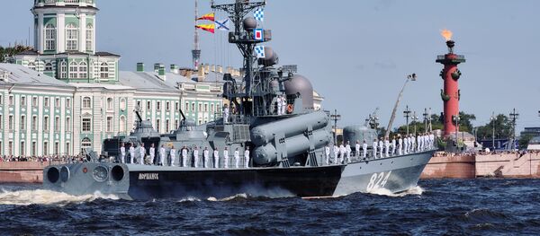 《国家利益》杂志高度评价在圣彼得堡举行的海军阅兵式 - 俄罗斯卫星通讯社