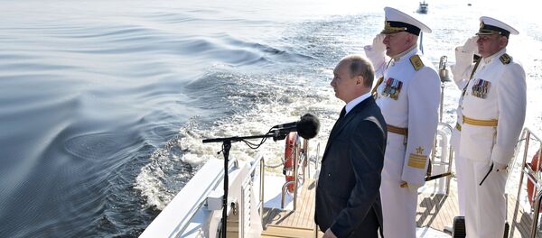 普京：俄海军自信地保障国家安全 能够对抗侵略者 - 俄罗斯卫星通讯社