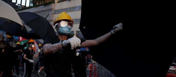 香港示威者制造交通瘫痪 - 俄罗斯卫星通讯社