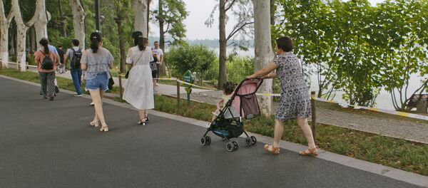 又當媽又工作：韓國學者介紹如何提高生育率 - 俄羅斯衛星通訊社