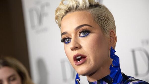 凱蒂·佩里 - 俄羅斯衛星通訊社