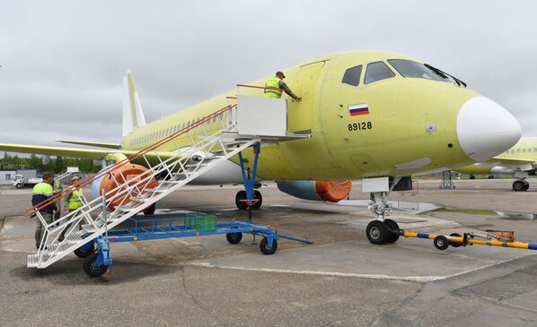 阿穆尔河畔共青城苏霍伊超级100型客机生产 - 俄罗斯卫星通讯社