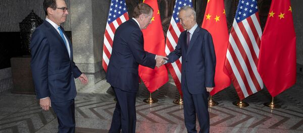 中美贸易磋商期间特朗普发推特警告中国 华春莹：呵呵 - 俄罗斯卫星通讯社