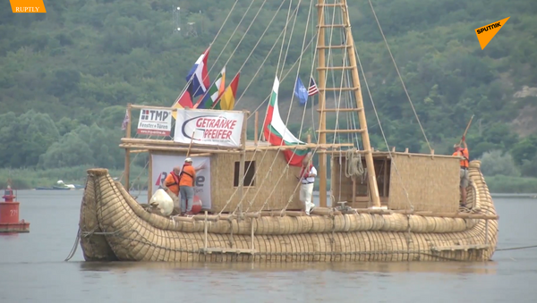 德探险队效仿古埃及人乘芦苇船横渡黑海 - 俄罗斯卫星通讯社