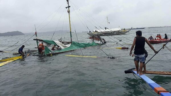 菲律賓船隻翻覆致死人數攀升至26人 - 俄羅斯衛星通訊社