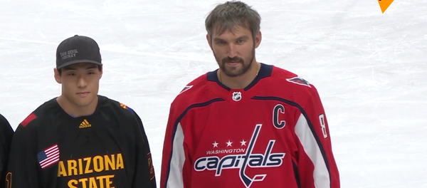 俄冰球名將奧韋奇金作為NHL國際大使到訪北京 - 俄羅斯衛星通訊社