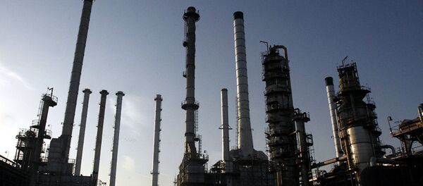 德黑蘭煉油廠 - 俄羅斯衛星通訊社