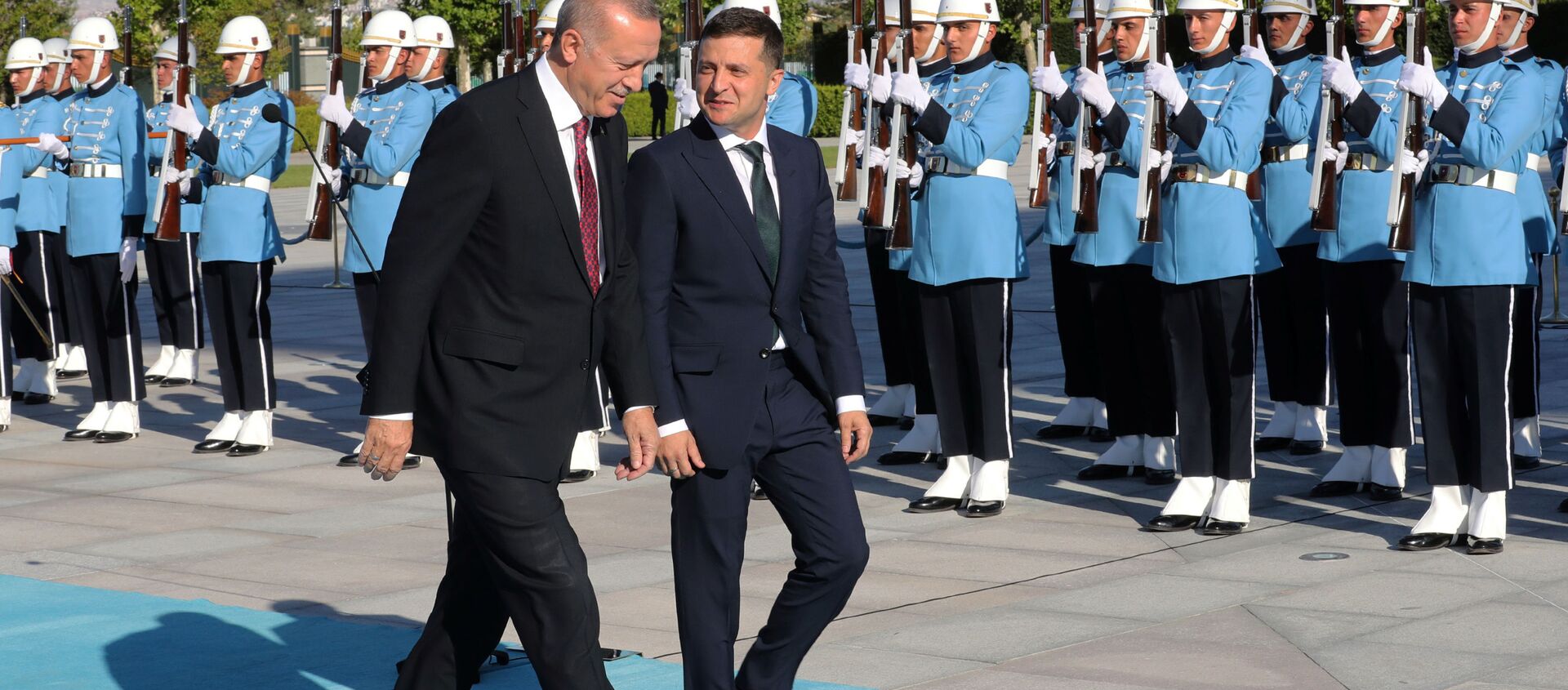 土耳其總統表示，他與烏克蘭總統澤林斯基就烏東局勢交換了意見。他相信，能夠通過政治途徑解決這一危機。 - 俄羅斯衛星通訊社, 1920, 11.04.2021