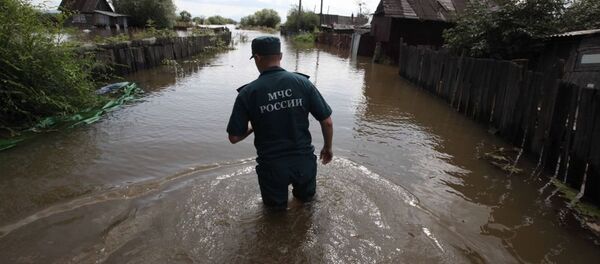 哈巴罗夫斯克附近阿穆尔河或因“利奇马”和“罗莎”迎第四轮洪峰 - 俄罗斯卫星通讯社