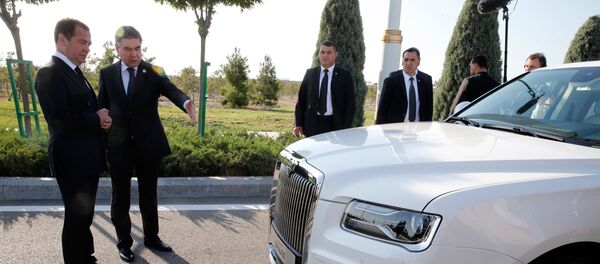 俄Aurus轿车 俄Aurus轿车 - 俄罗斯卫星通讯社