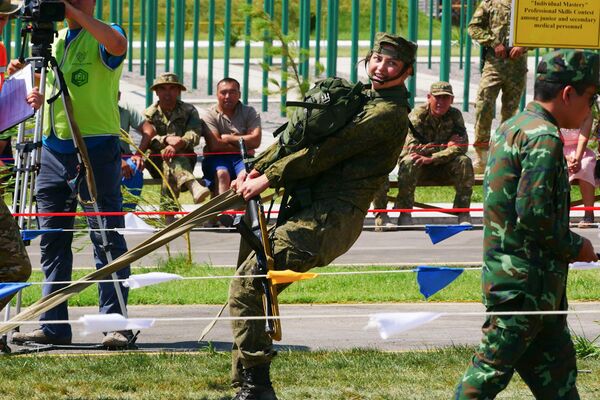 國際軍事比賽上的女兵風采 - 俄羅斯衛星通訊社