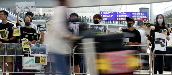 媒体：香港法院下强制令允许驱离机场示威者 - 俄罗斯卫星通讯社