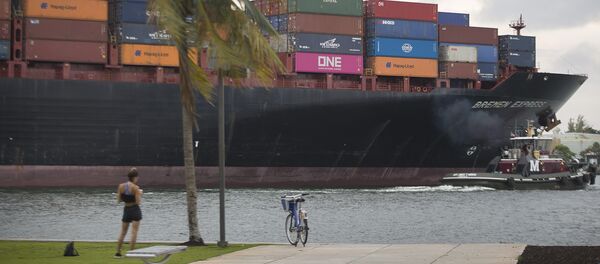 携运新冠病毒感染者的两艘邮轮停靠美佛罗里达州港口 - 俄罗斯卫星通讯社