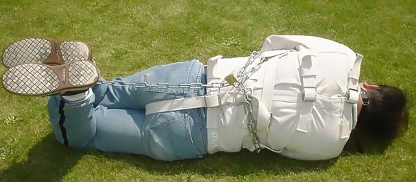 拘束衣 拘束衣 - 俄罗斯卫星通讯社