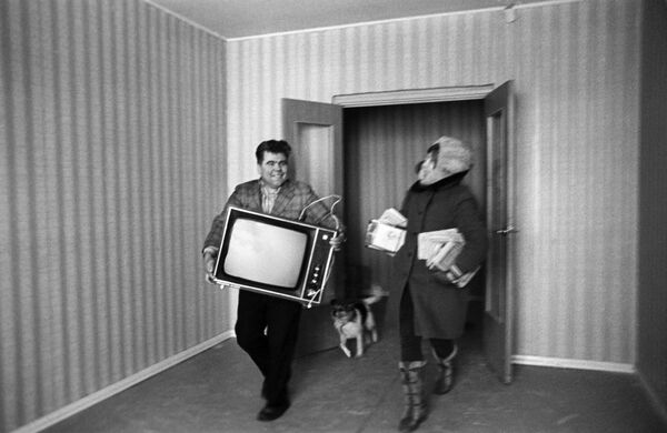 乔迁新居。莫斯科，1976年。 - 俄罗斯卫星通讯社