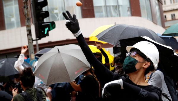 上万名示威者不顾警方禁止在香港市中心游行 - 俄罗斯卫星通讯社
