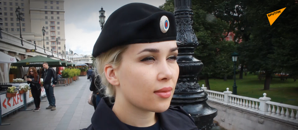 俄羅斯美女警察 - 俄羅斯衛星通訊社