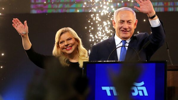 媒體：以色列總理夫人大鬧赴基輔飛機 - 俄羅斯衛星通訊社