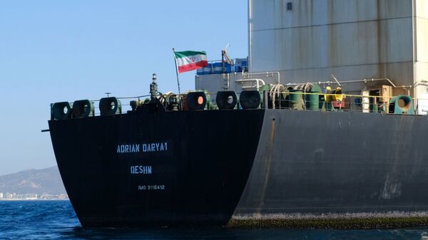 18 августа 2019 года иранский флаг развевается на борту нефтяного танкера Адриан-Дарья, ранее известного как грация 1, у берегов Гибралтара.  - 俄罗斯卫星通讯社