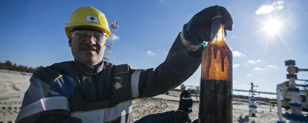 惠誉:俄将被迫降低油价以免沙特挤占欧洲市场份额 惠誉:俄将被迫降低油价以免沙特挤占欧洲市场份额 - 俄罗斯卫星通讯社